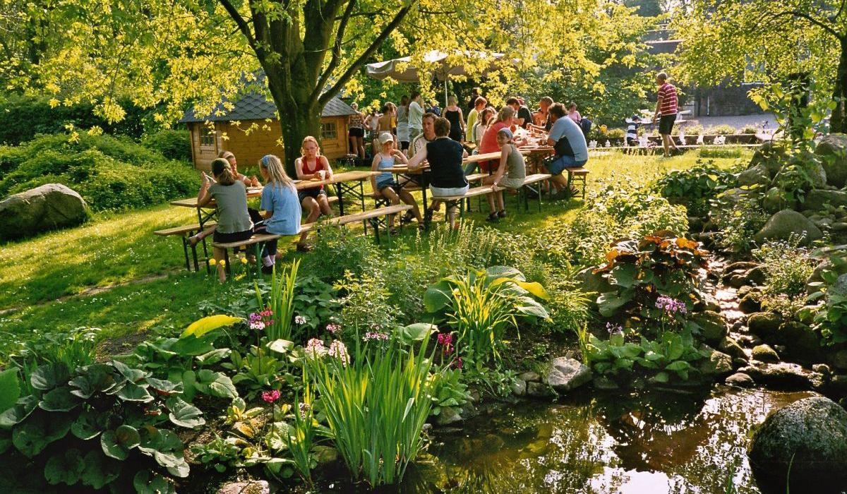 Offener Garten Hof Osterbunsbuell